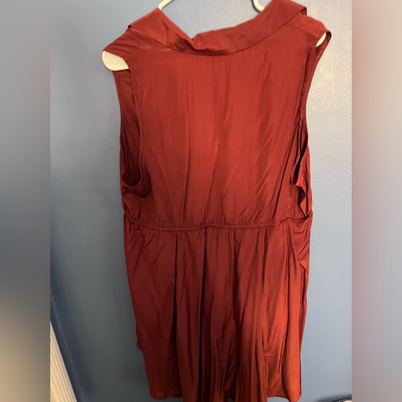 Torrid Rust/Red/Brown tunic tank top w/ buttons - Plus Size 1X - Picture 4 of 5